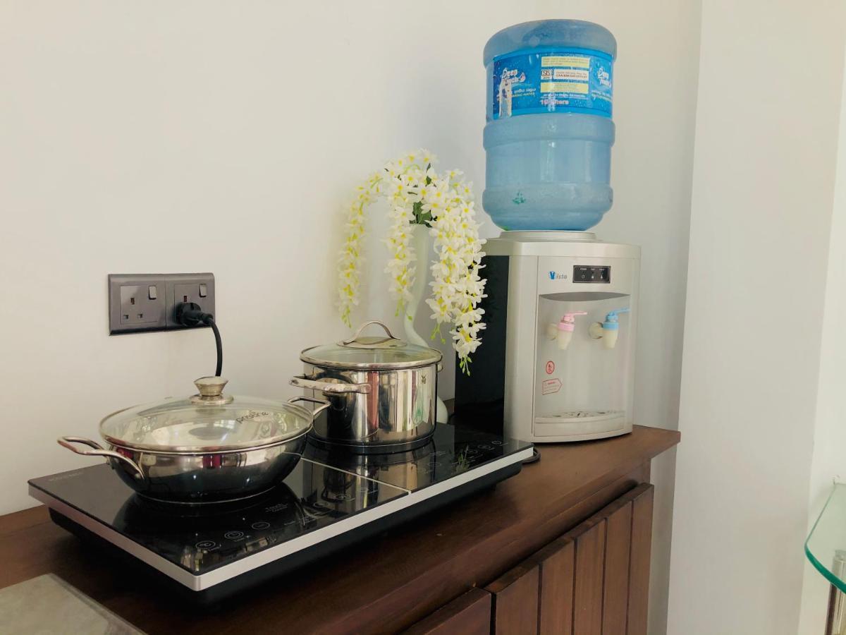 Siri'S Residency Apartment Habaraduwa Central Exterior photo