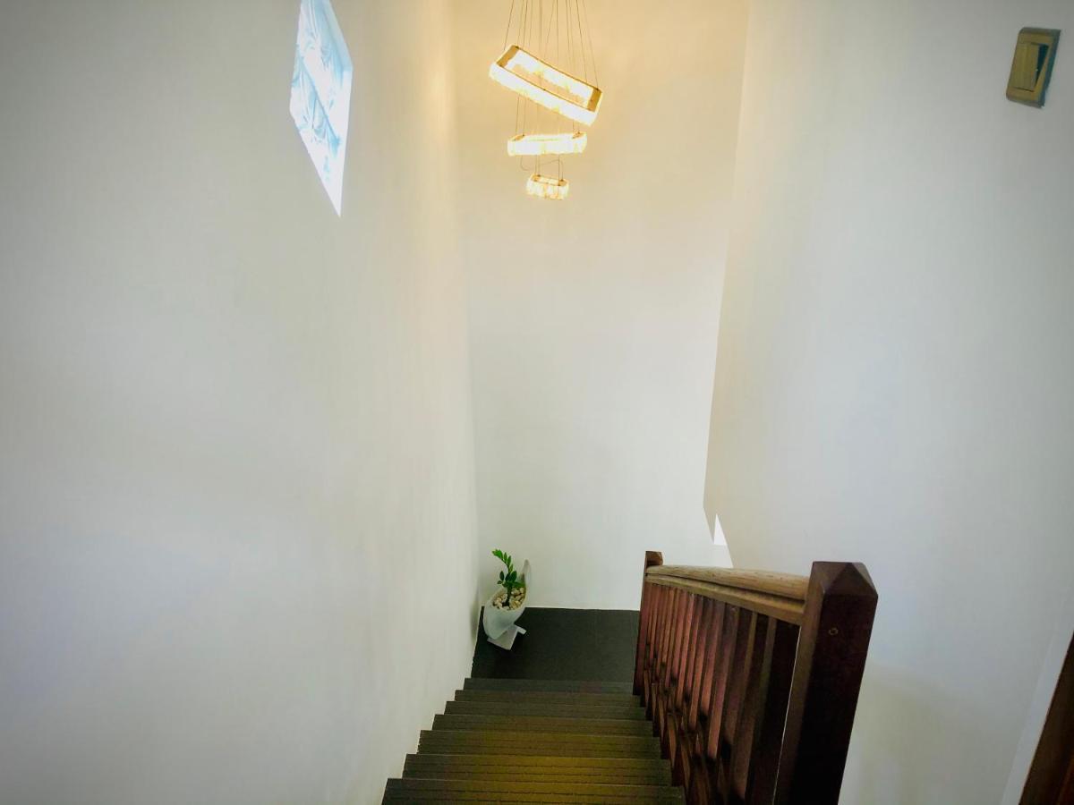 Siri'S Residency Apartment Habaraduwa Central Exterior photo